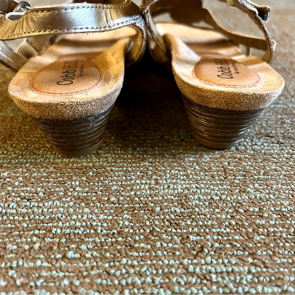 Cobb Hill New Balance Rockport Gold Hollywood Hannah Wedge Sandals, size 9.5 - Picture 6 of 12